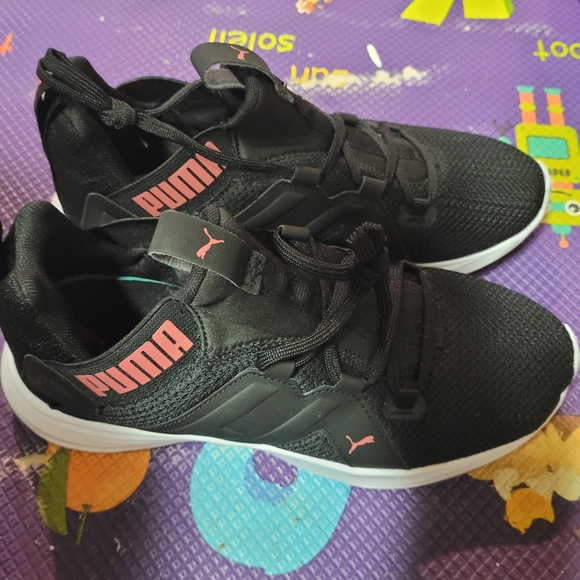 Black and Pink Puma Sneakers - Picture 1 of 12
